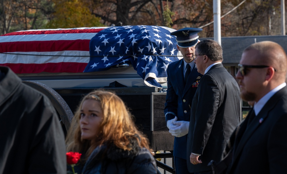 AIRMEN HONOR LATE GENERAL HETTLINGER; FULL HONORS FUNERAL IN TERRE HAUTE