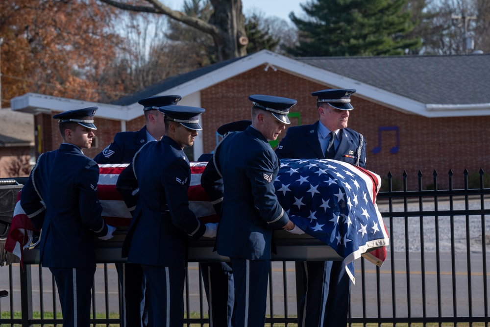 AIRMEN HONOR LATE GENERAL HETTLINGER; FULL HONORS FUNERAL IN TERRE HAUTE