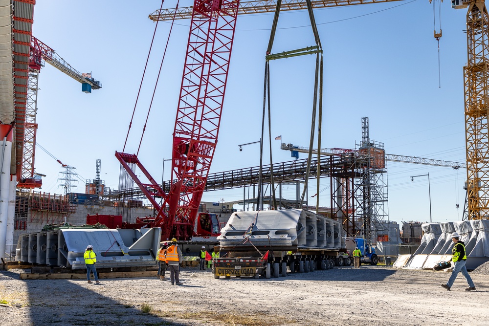 Chickamauga Lock replacement project reaches milestone with delivery of miter gates