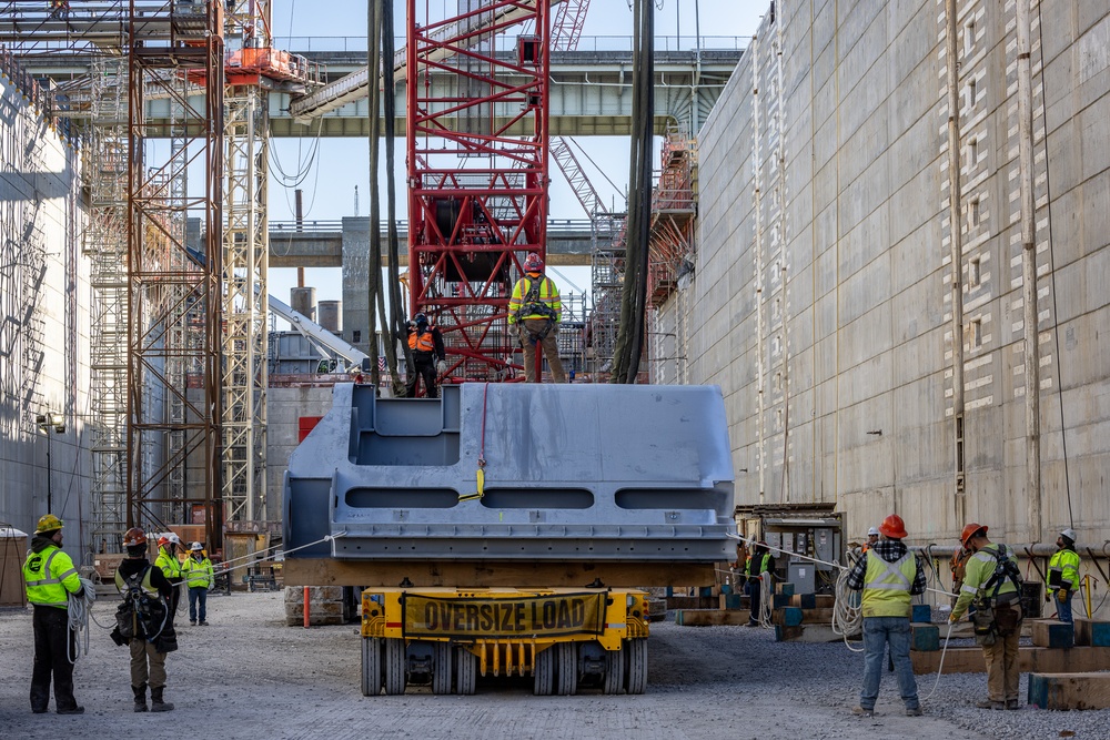 Chickamauga Lock replacement project reaches milestone with delivery of miter gates