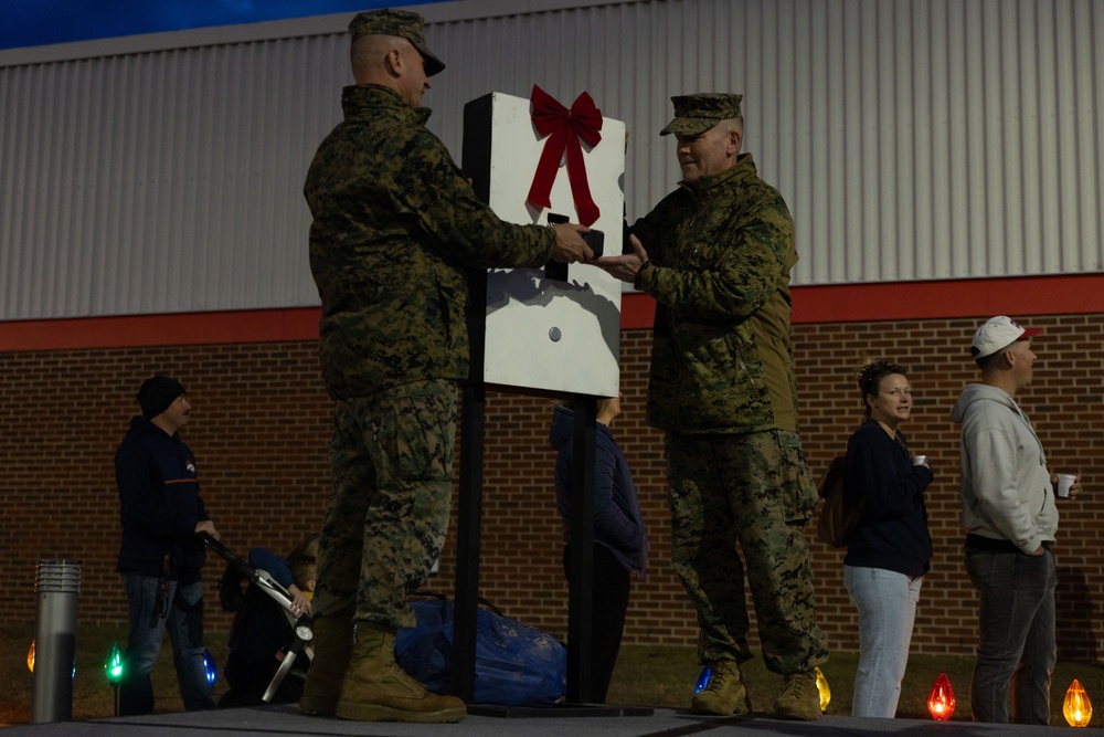 MCCS Hosts Christmas Tree Lighting Ceremony