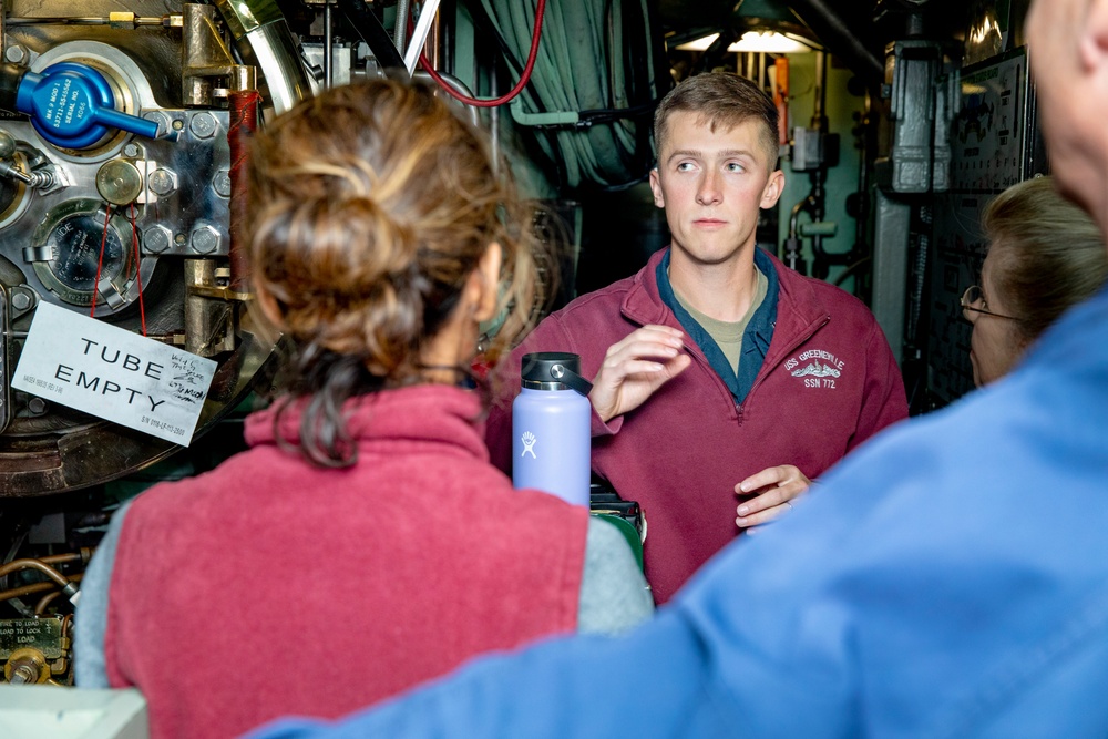 USS Greeneville Distinguished Visitor Embark