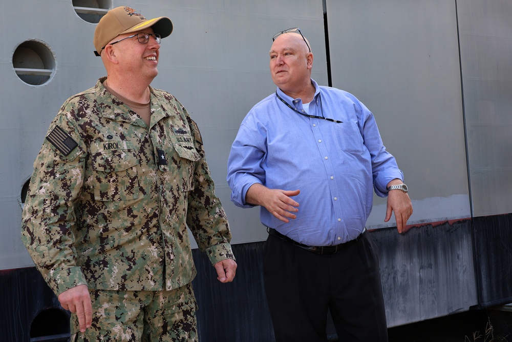 Kirol tours Marine Corps' prepositioning hub in Florida