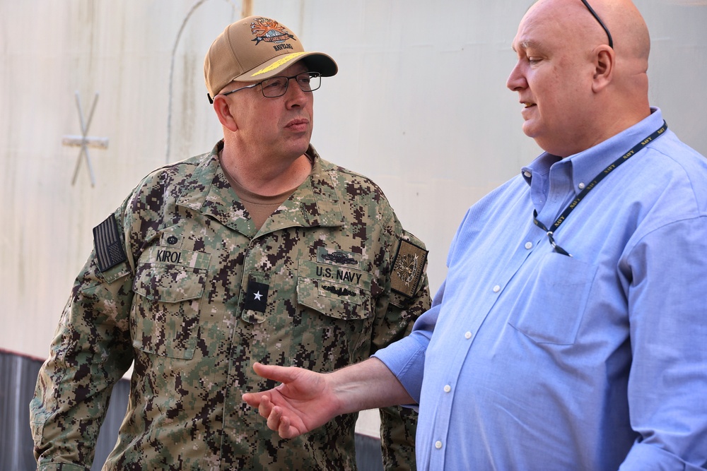 Kirol tours Marine Corps' prepositioning hub in Florida