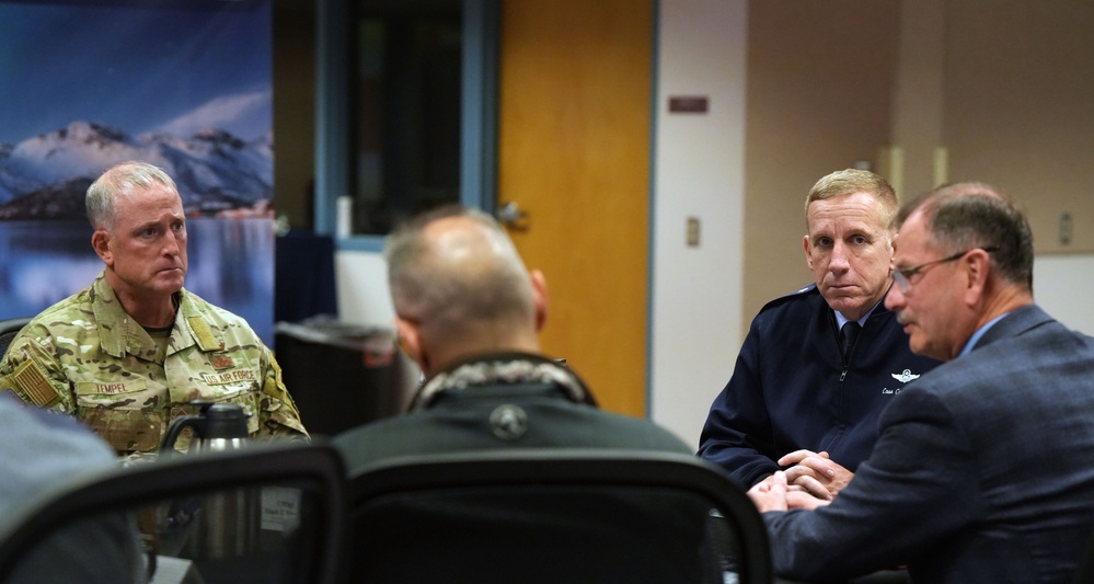 Lt. Gen. Cunningham visits TSC to synchronize Arctic initiatives