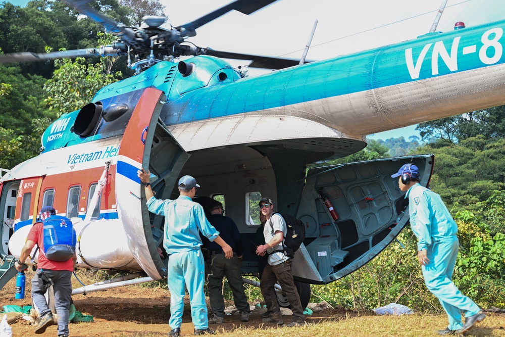 25-1VN prepares for base camp