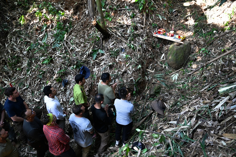 DPAA, VNOSMP bless recovery site before excavation