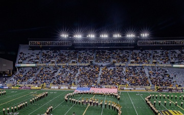 241026 UW Cowboy Football Military Appreciation Game