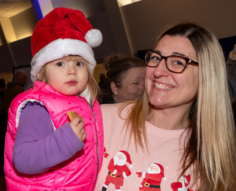 Fort Indiantown Gap hosts annual tree lighting ceremony