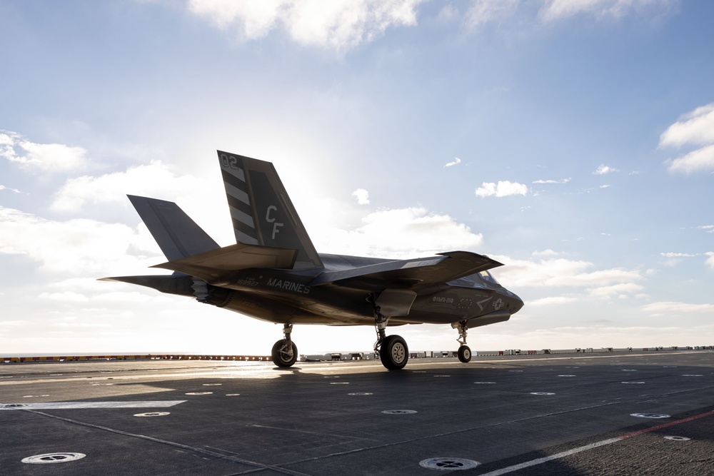 Steel Knight 24: VMFA-211 F-35B Lightning IIs arrive to USS Tripoli