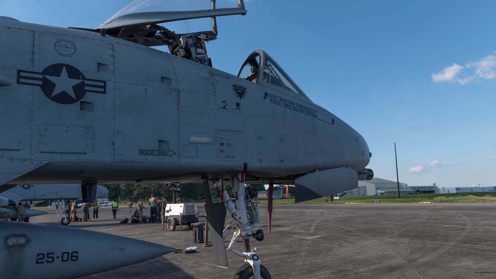 Strengthening Partnerships: PACAF A-10s arrive in the Philippines