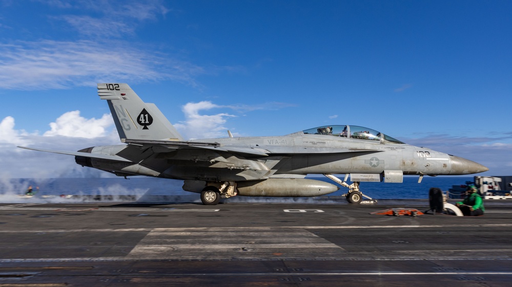 Abraham Lincoln conducts flight operations