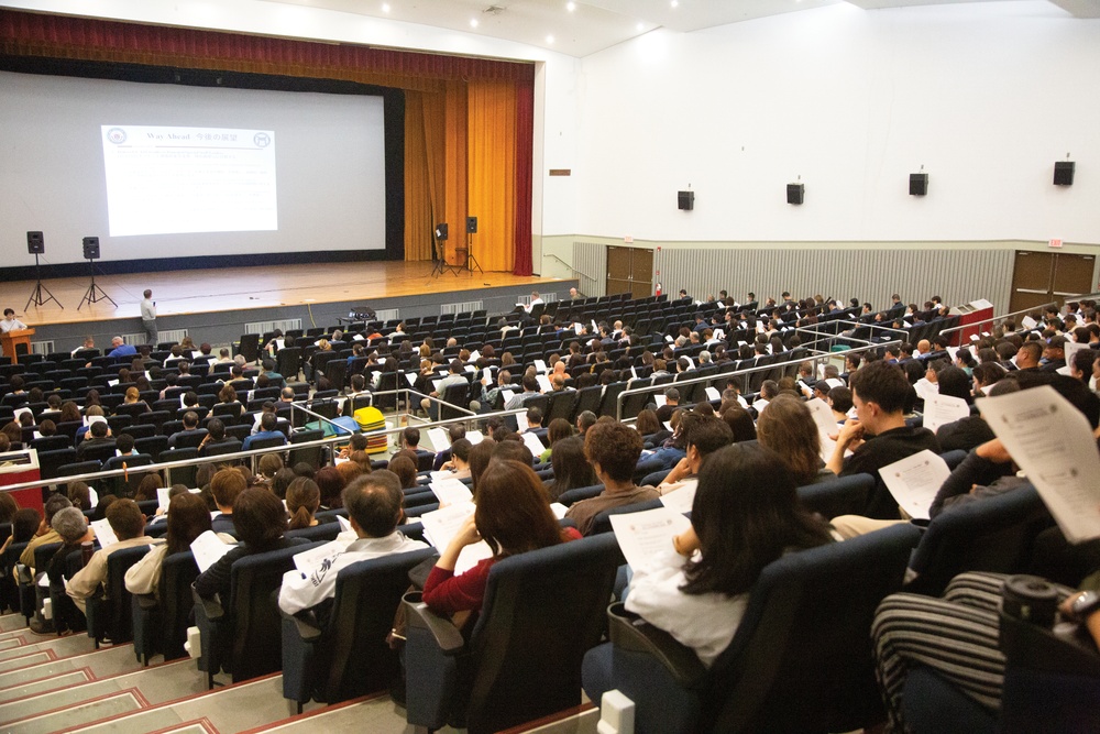 Marines Deliver Survey Results to Japanese Base Employees at Townhall Meeting / 海兵隊、タウンホールで日本人基地従業員に調査結果を報告