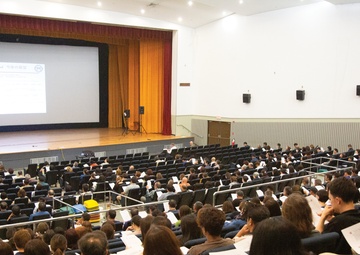 Marines Deliver Survey Results to Japanese Base Employees at Townhall Meeting / 海兵隊、タウンホールで日本人基地従業員に調査結果を報告