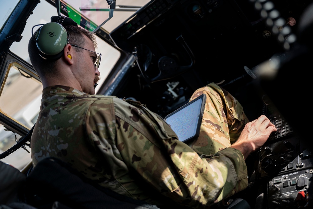 39th EAS conducts airdrop during Exercise TUWAIQ-4