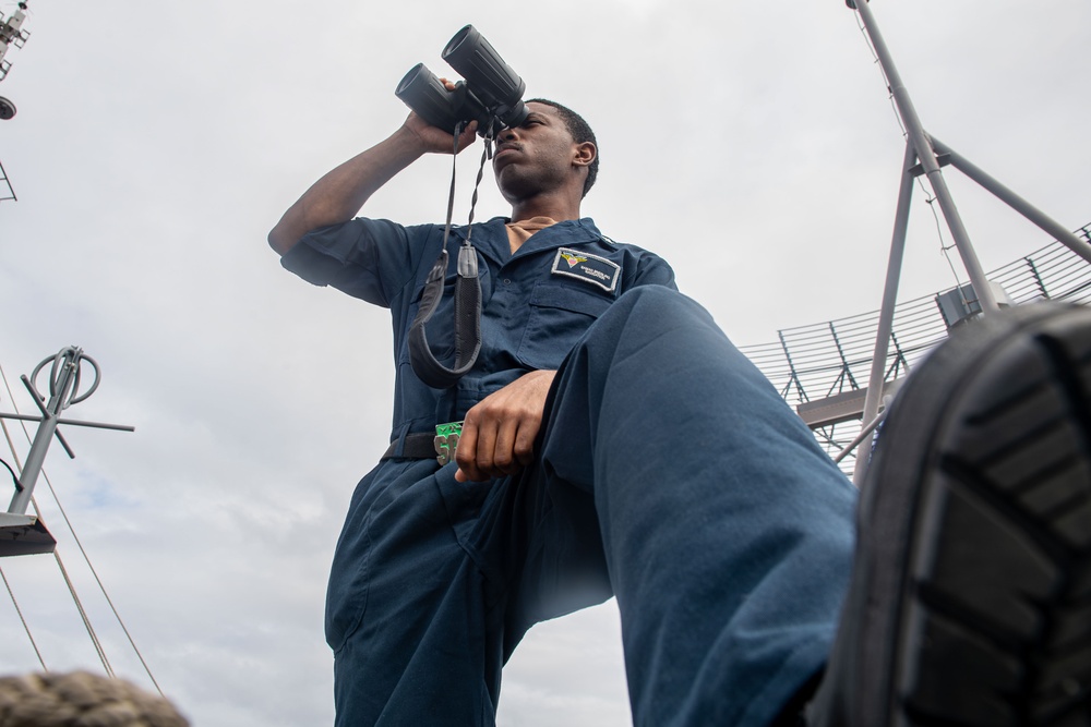 USS Carl Vinson (CVN 70) Sailors Conduct Routine Operations at Sea