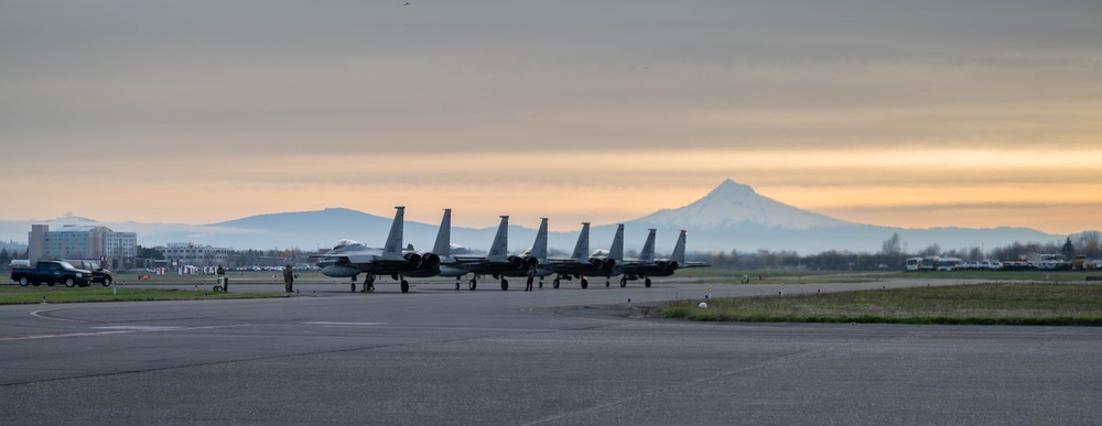 142nd Wing Commander's Fini Flight