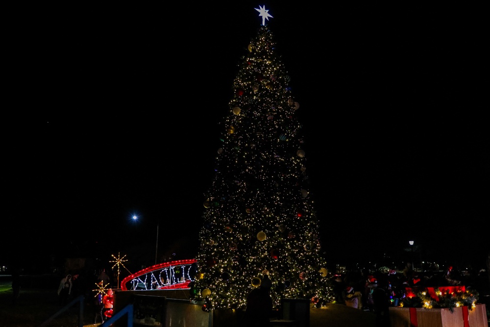 Fort Campbell 2024 Christmas Tree Lighting Ceremony