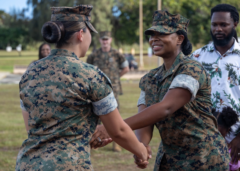 Louisiana Marine MSgt Commissions to the Navy