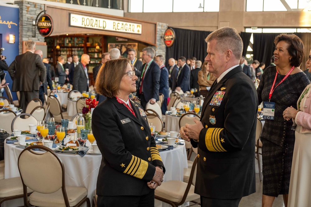 CNO Visits Reagan National Defense Forum