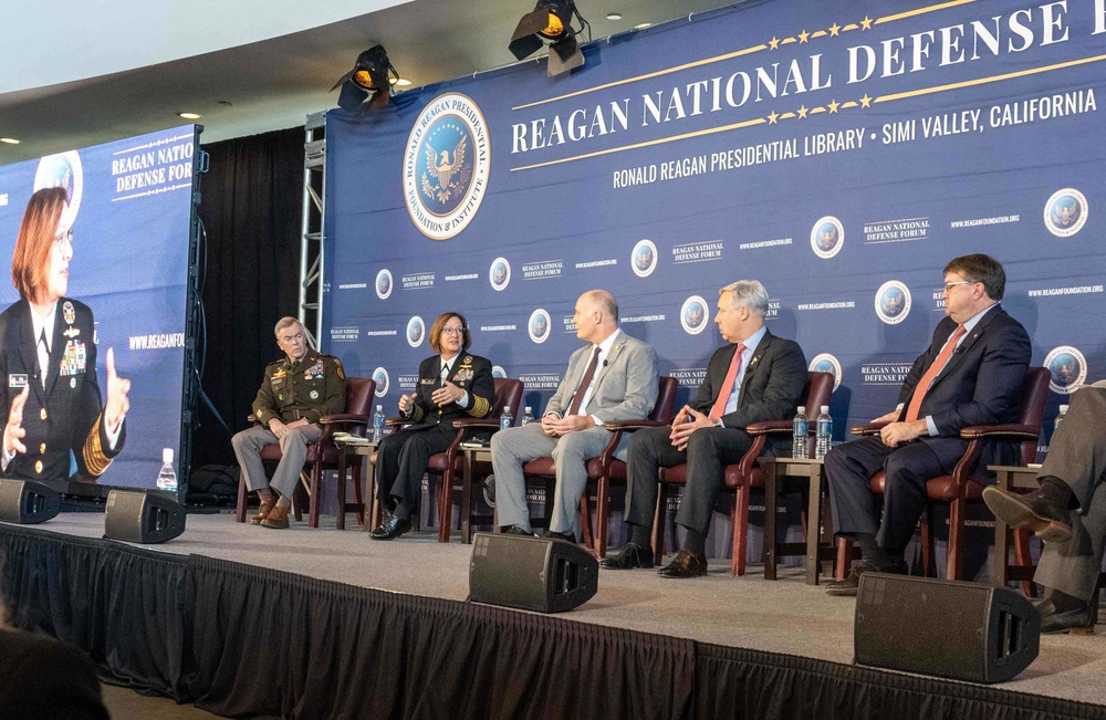 CNO Visits Reagan National Defense Forum