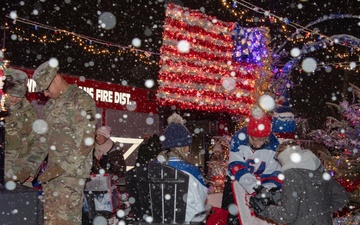 Fort Drum Military Police Soldiers Join 2024 Clayton Christmas Parade