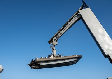 Somerset small boat recovery during Steel Knight 24