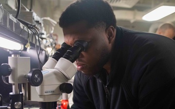 USS Ronald Reagan (CVN 76) Sailors conduct soldering training