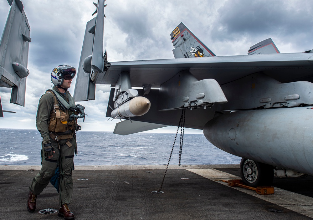 USS Carl Vinson (CVN 70) Conducts Routine Flight Operations at Sea