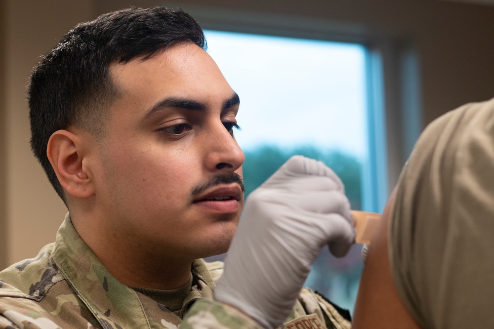 307th MDS Fighting Flu on the Bayou