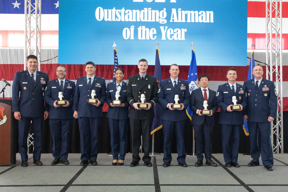 Outstanding Airmen, employees honored by 127th Wing