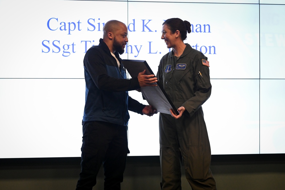 Two NY Air Guardsmen Awarded for Saving Wingmen’s Lives