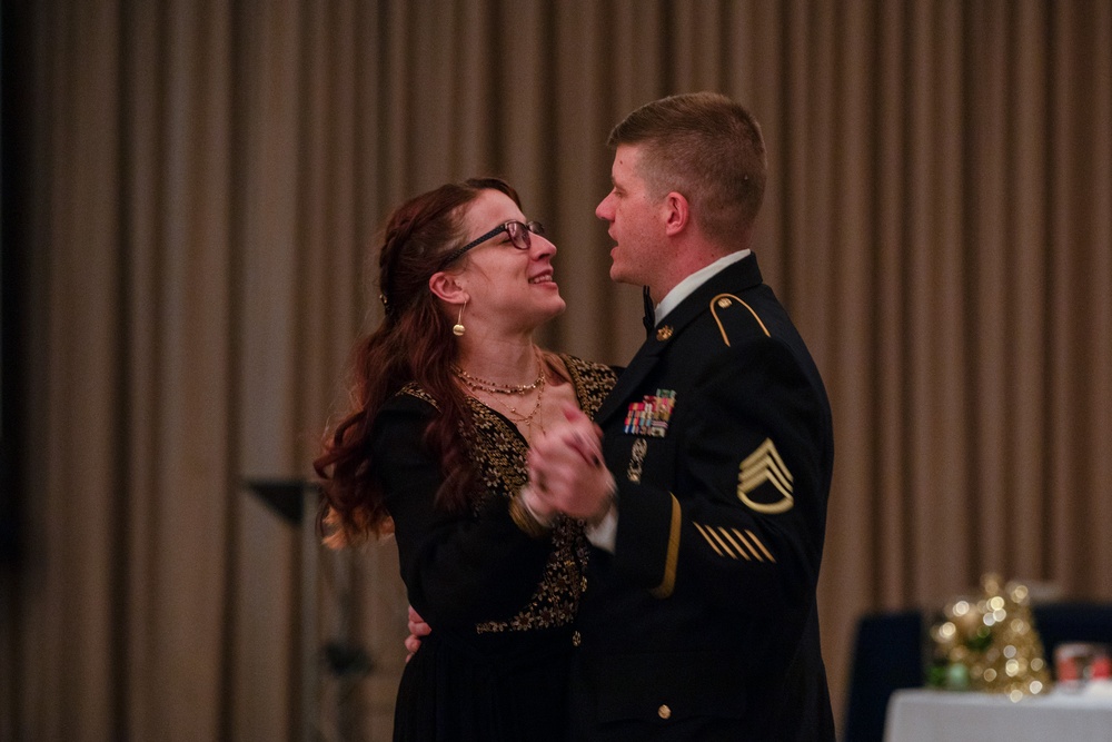 237th Military Police Host Annual &quot;Regulator&quot; Ball