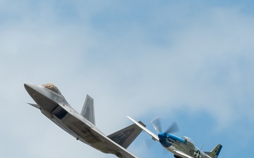 F-22 Raptor and P-51 Mustang