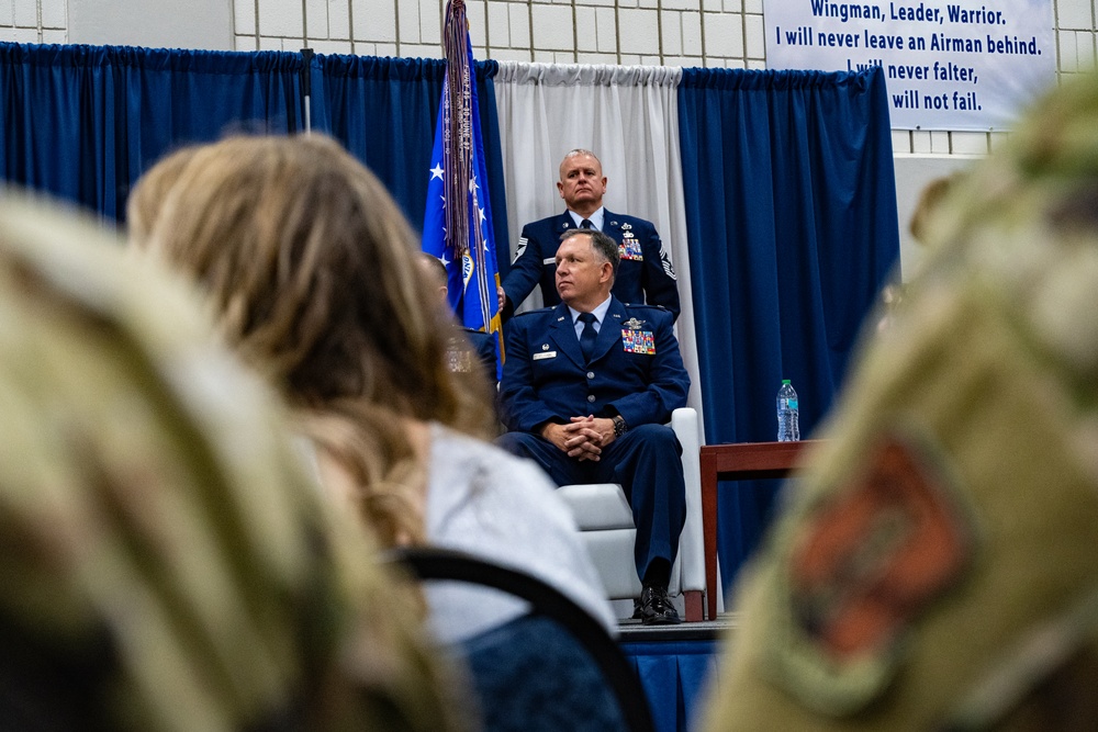 Col. Ronald Selvidge assumes command of the 134th ARW