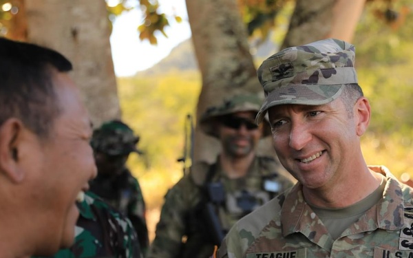 5th SFAB Commander meets with Indonesian National Armed Forces Commander