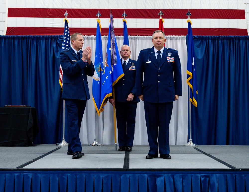 Col. Ronald Selvidge assumes command of the 134th ARW