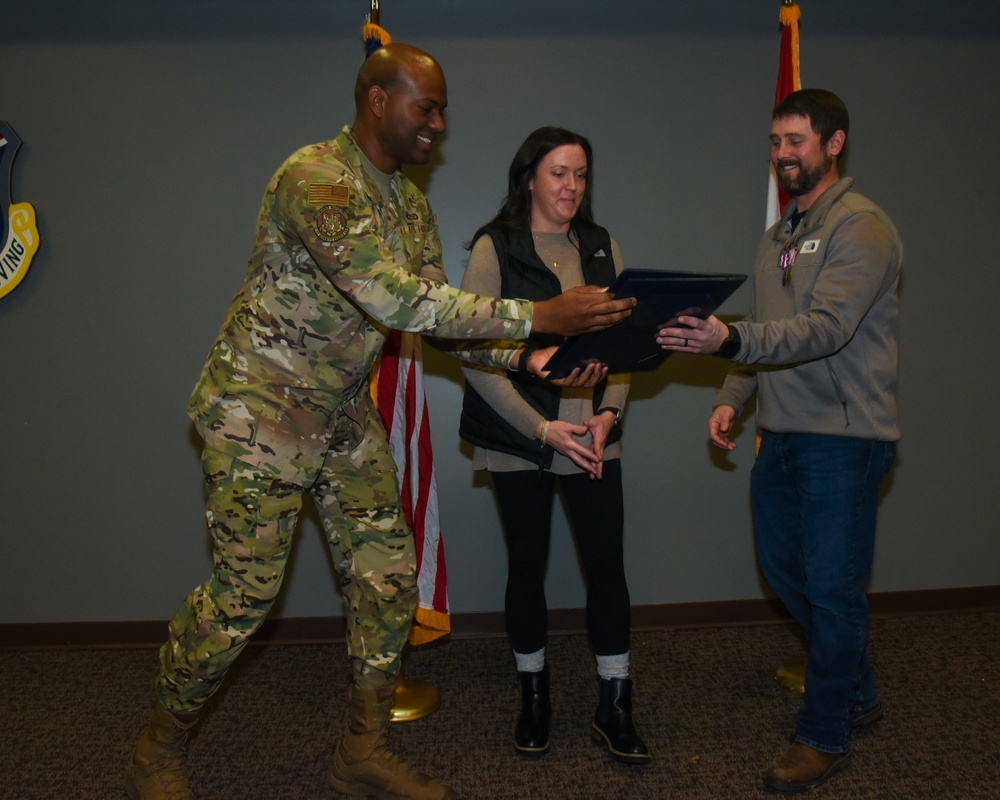 MSGT Sams retires from the US Air Force