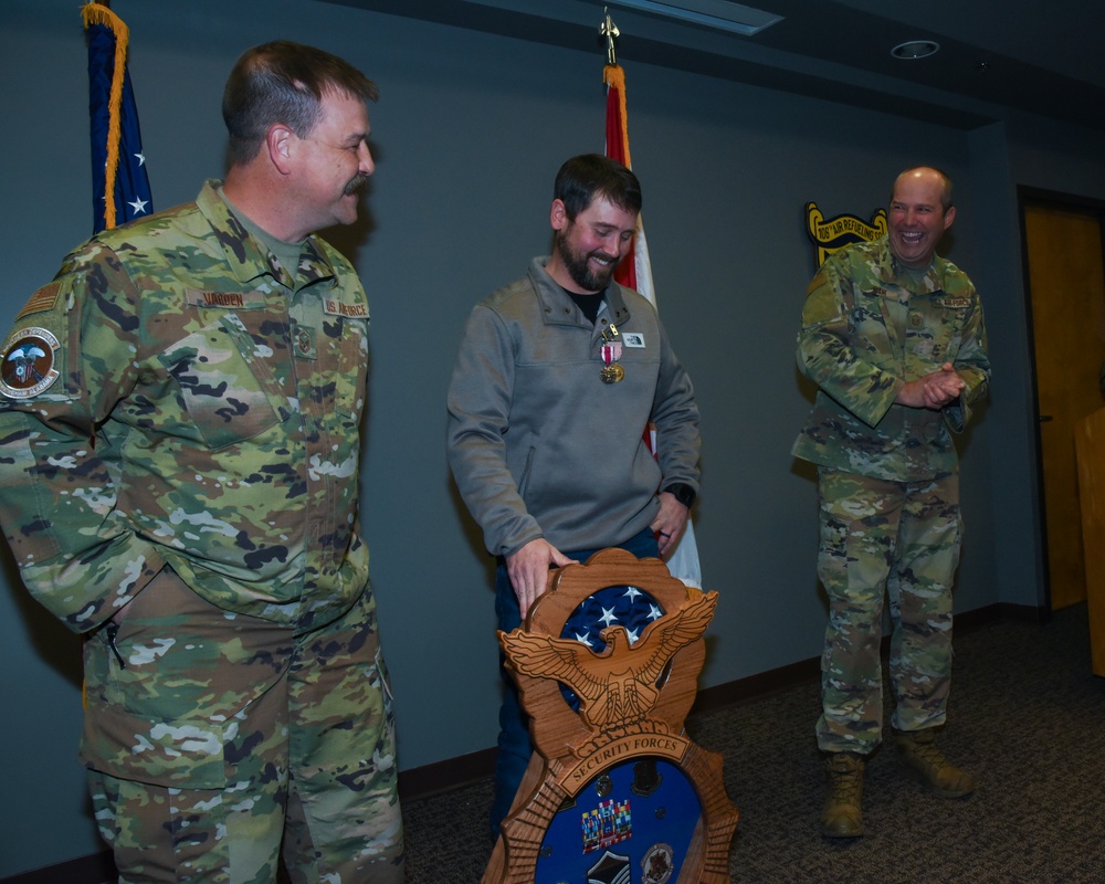 MSGT Sams retires from the US Air Force