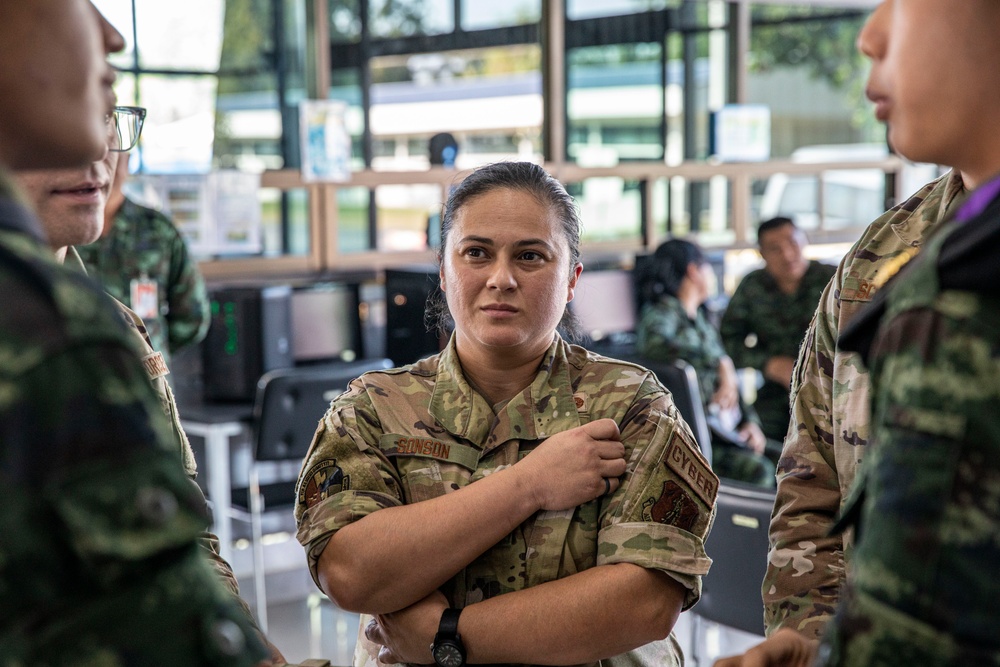 Washington National Guard Senior Leaders visit Royal Thai Army Noncommissioned Officer School