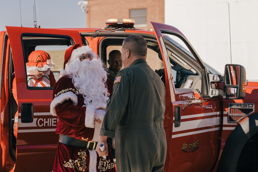 Airmen and families gather for annual holiday event