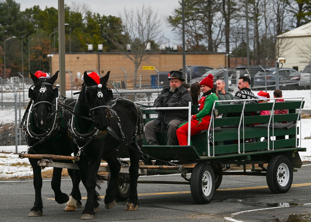 104th Fighter Wing celebrates the holiday season with loved ones