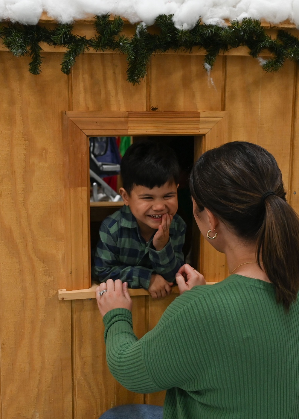 104th Fighter Wing celebrates the holiday season with loved ones