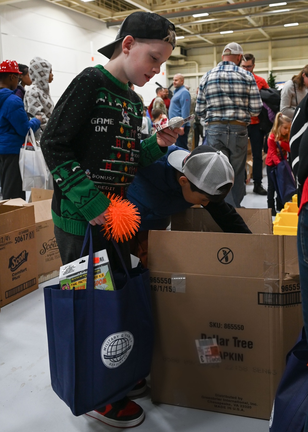 104th Fighter Wing celebrates the holiday season with loved ones