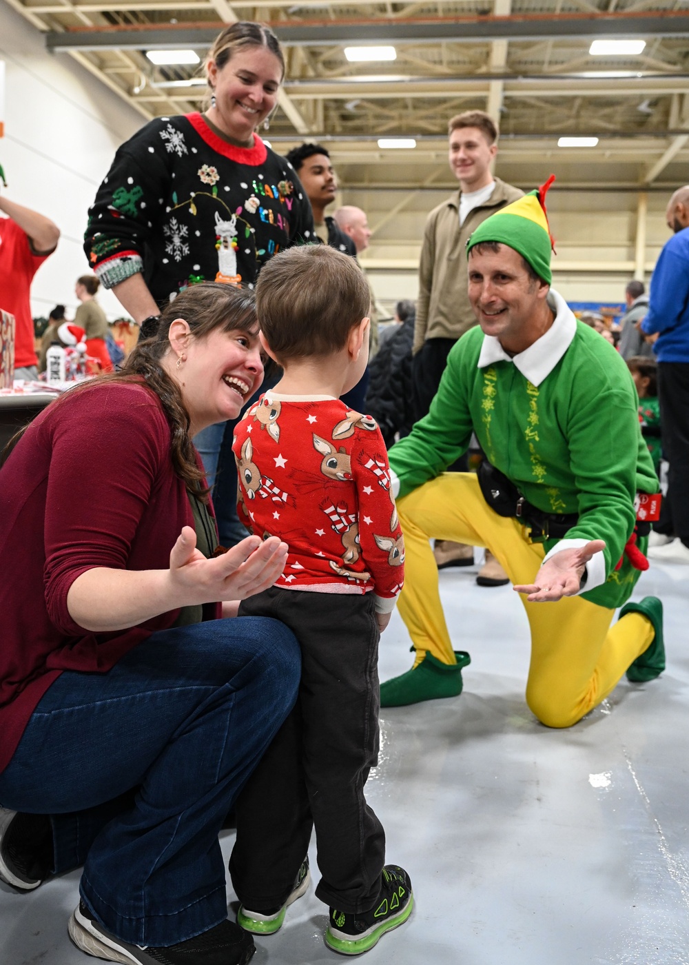 104th Fighter Wing celebrates the holiday season with loved ones