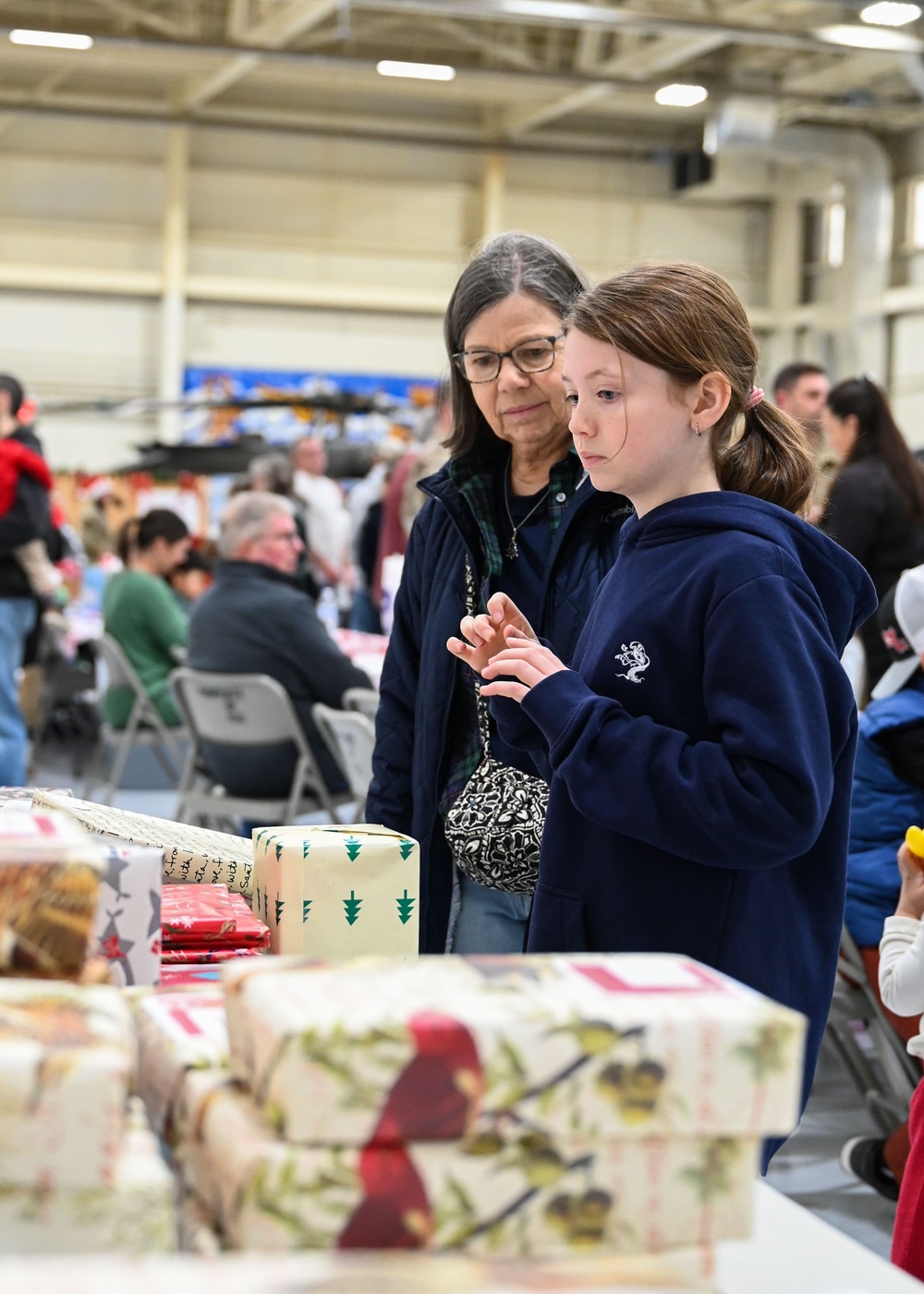 104th Fighter Wing celebrates the holiday season with loved ones