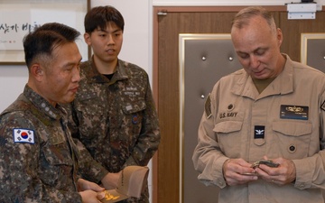 USS Frank Cable Triad Conducts Office Call with Republic of Korea Navy Maritime Task Flotilla Seven Triad