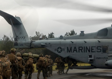 BLT 2/4 Conducts Raid Exercise