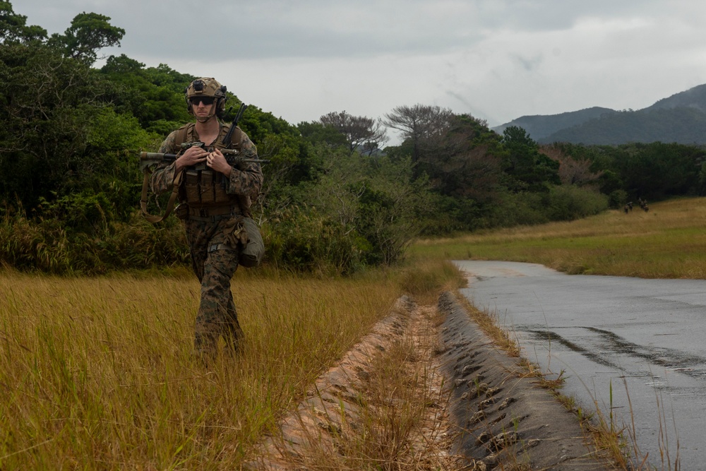 BLT 2/4 Conducts Raid Exercise