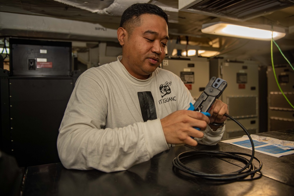 USS Carl Vinson (CVN 70) Conducts Routine Operations at Sea